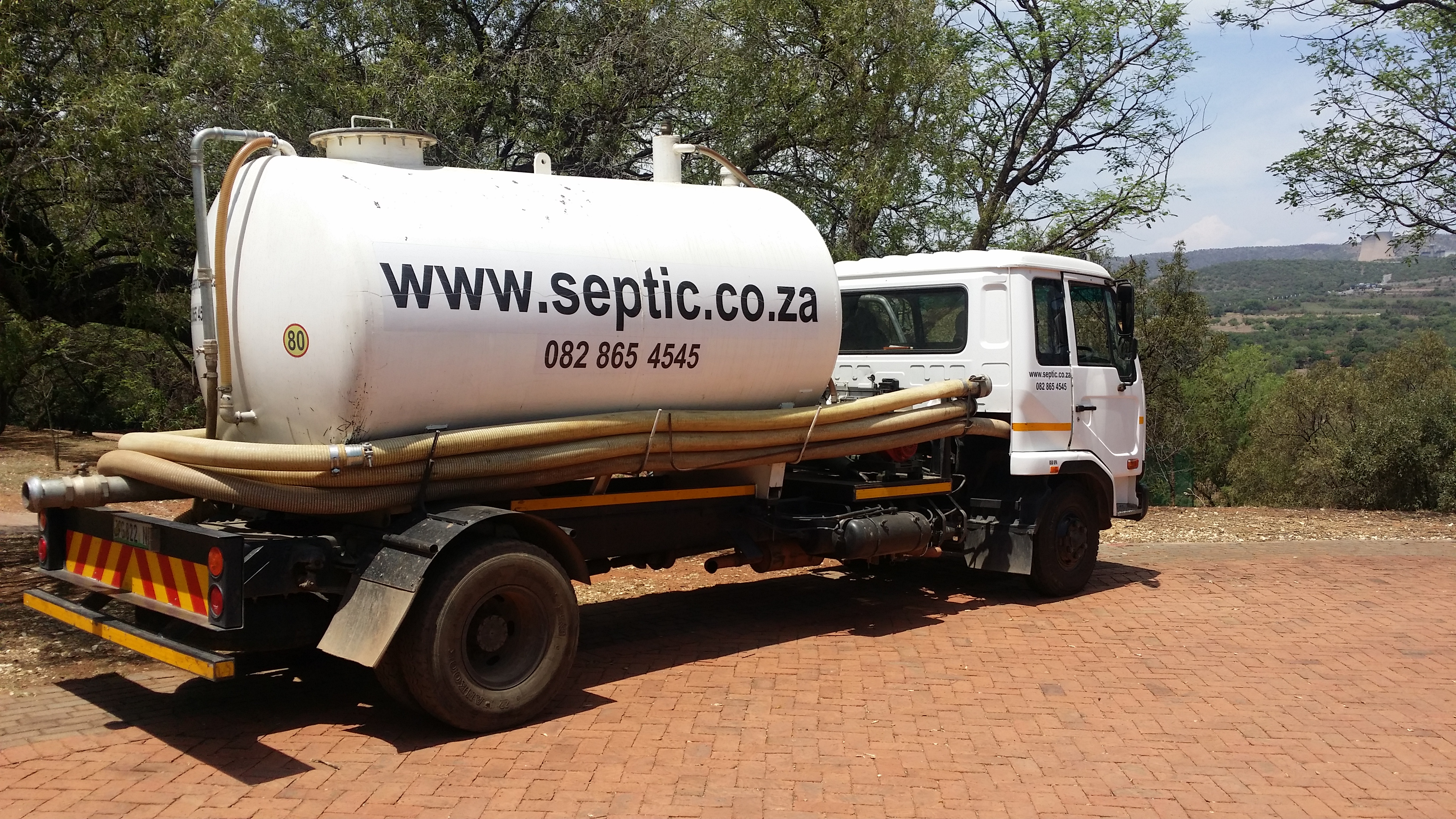 Septic Tankers vacuum truck serving Midrand and Hartbeespoort
